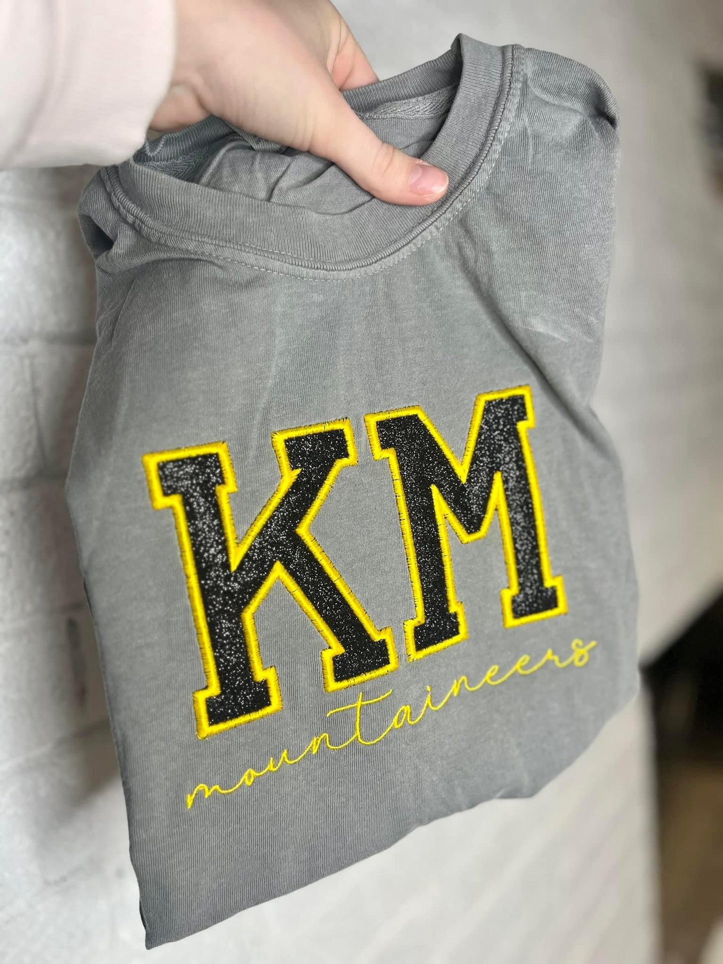 KM MOUNTAINEERS | Glitter Embroidery