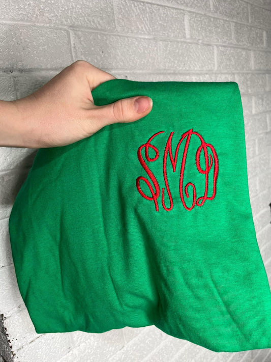 RED POCKET MONOGRAM ON GREEN SHORT SLEEVE TEE